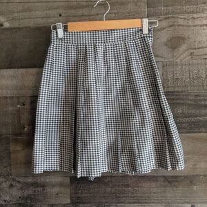 Vintage Ultra Pink brand pleated skirt S